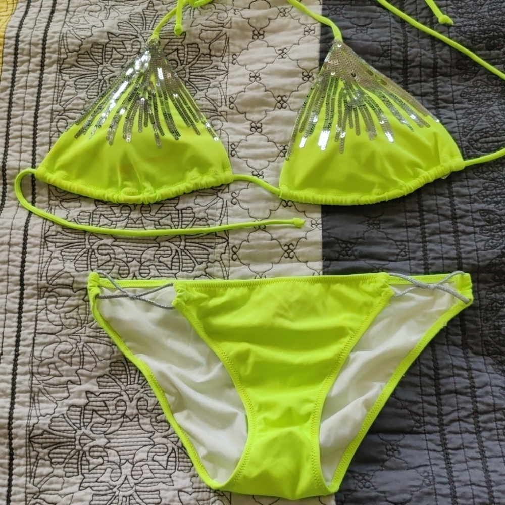 Victoria Secret 2 piece bathing suit